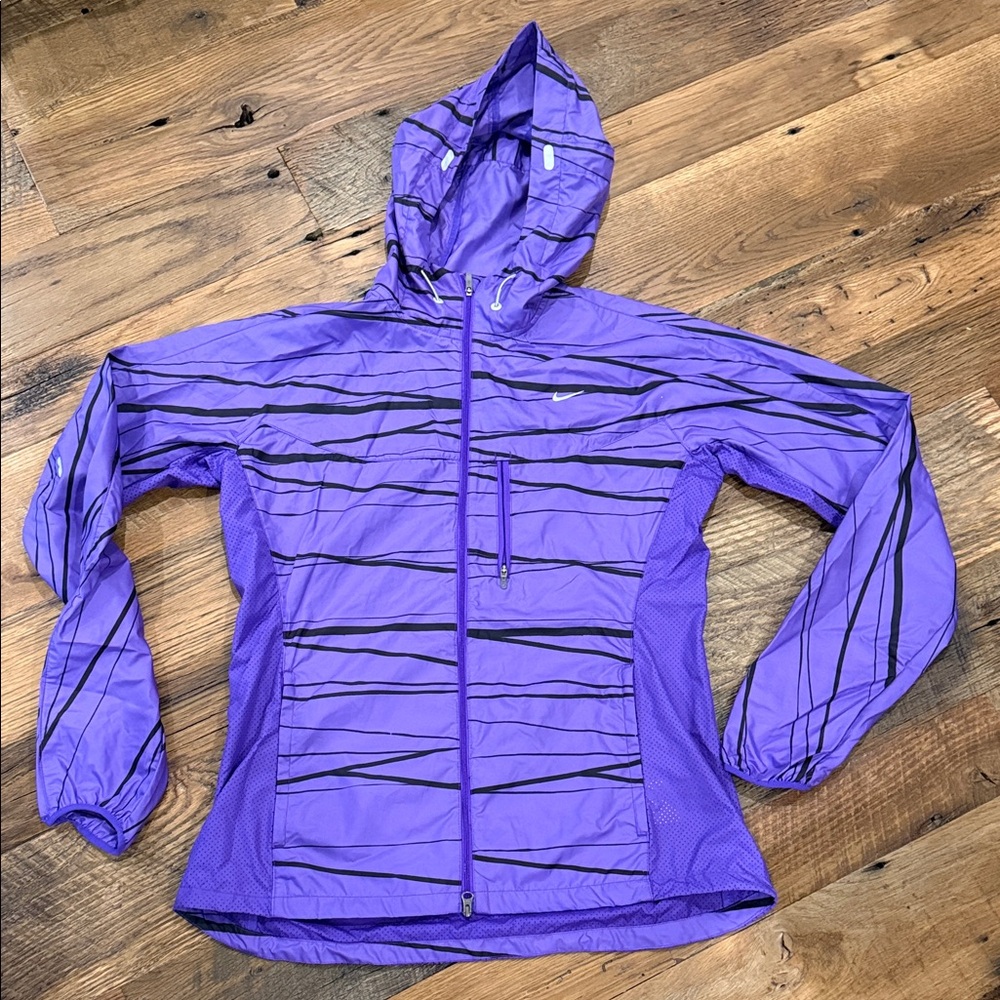 Nike Women's Vibrant Purple running Jacket